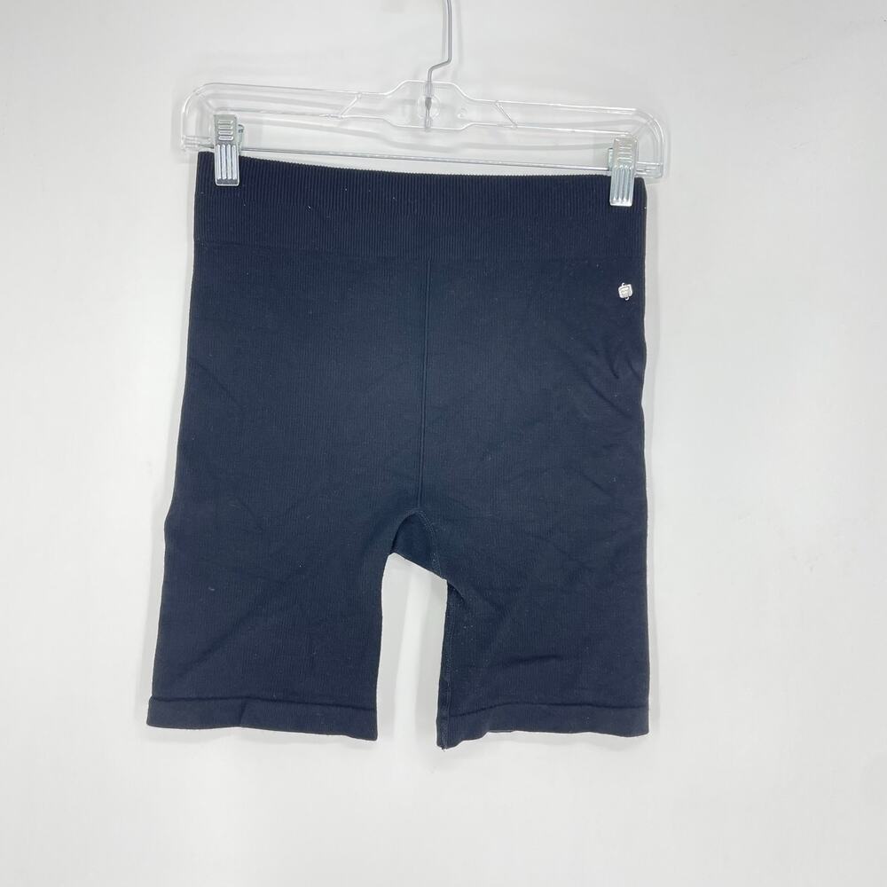 Fabletics High Rise Ribbed Bike Shorts Size Medium - Picture 2 of 5